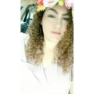 Meet your Posher, Vanessa